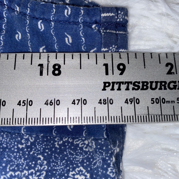 Madras Lauren Ralph Lauren 2 Piece outfit, top and capri in great condit… - Picture 5 of 9